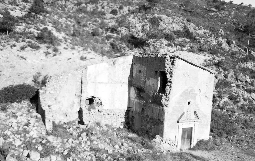 La ermita del camino, a mediados del siglo XX